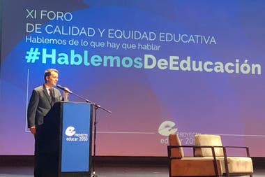Adrián Cristófano, professor at the School of Technical Secondary Education No. 4 Engineer Emilio Miter who received the Community Award for Education.