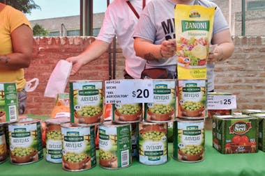 The product offer is focused on local production, regional economy, cooperatives and peasant organizations.
