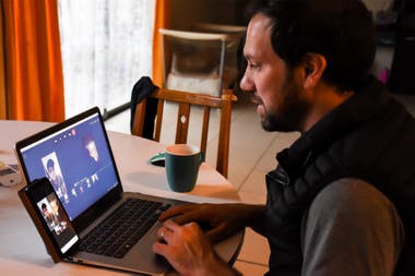 Federico in one of the virtual classes with his students