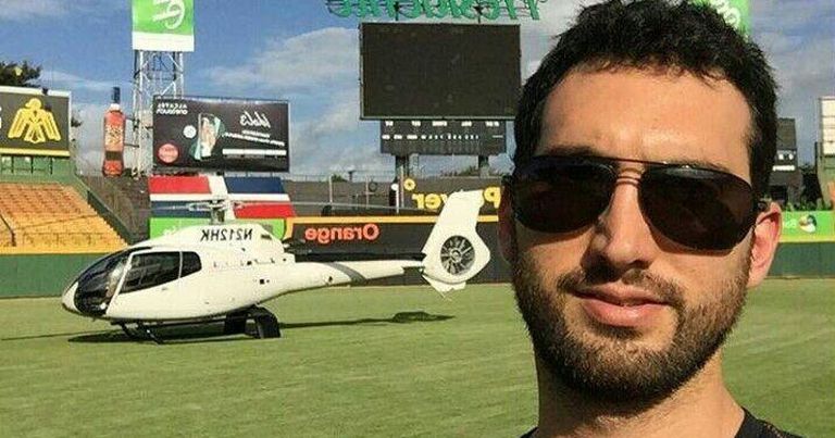 O “Príncipe Karim”, filho de um magnata árabe, também é conhecido por seus gastos extravagantes