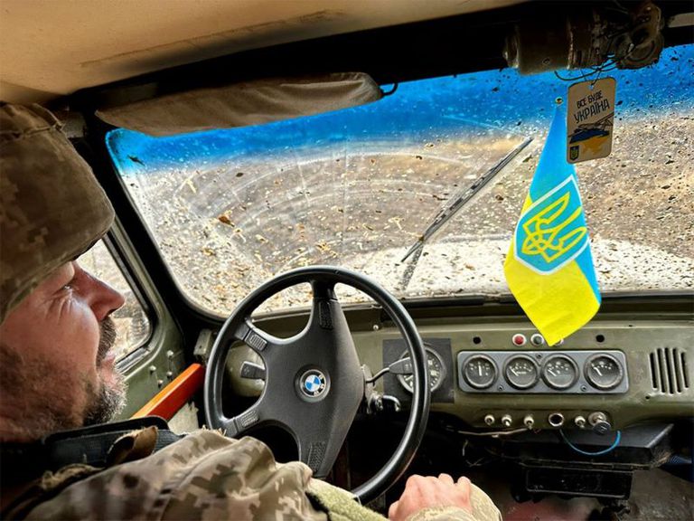 “Os russos estão aprendendo, estão ficando mais espertos e isso me assusta”: nas trincheiras com as tropas ucranianas em Bakhmut