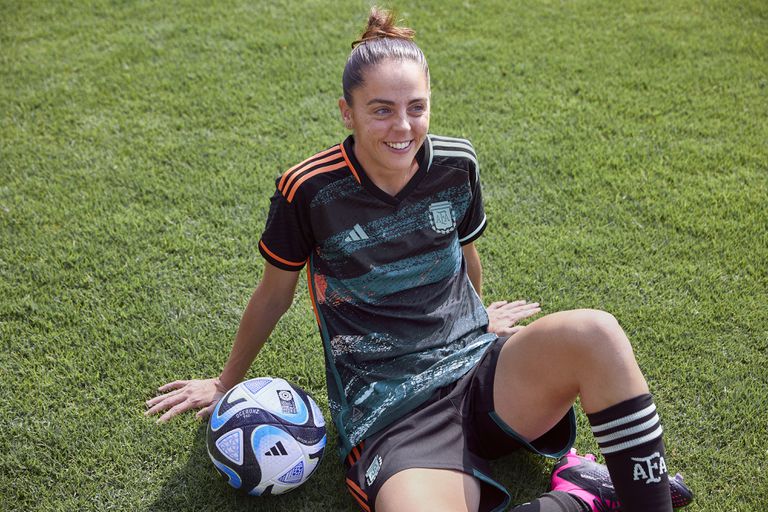 La nueva camiseta alternativa del seleccionado femenino